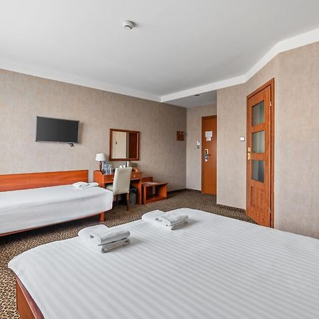 Hotel Diament Vacanza Katowice - Siemianowice Siemianowice Śląskie 外观 照片