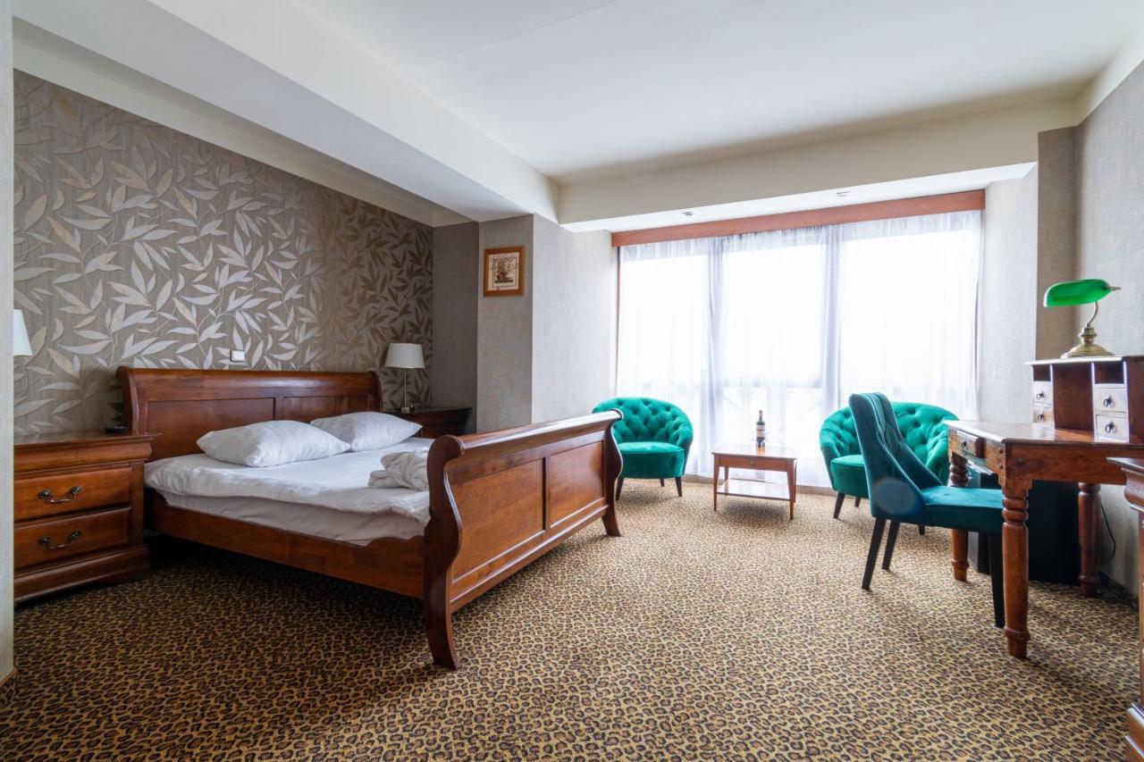 Hotel Diament Vacanza Katowice - Siemianowice Siemianowice Śląskie 外观 照片