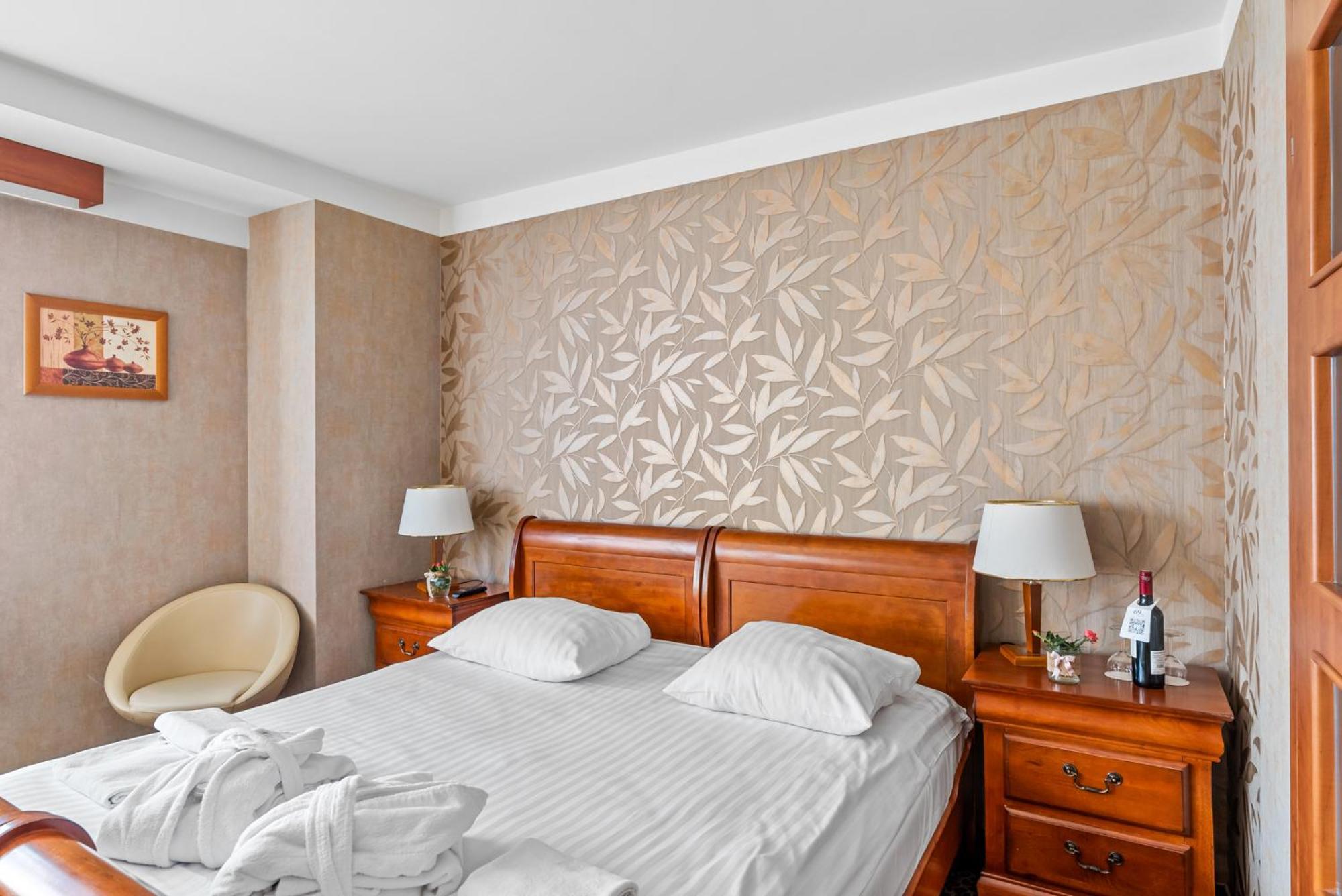 Hotel Diament Vacanza Katowice - Siemianowice Siemianowice Śląskie 外观 照片