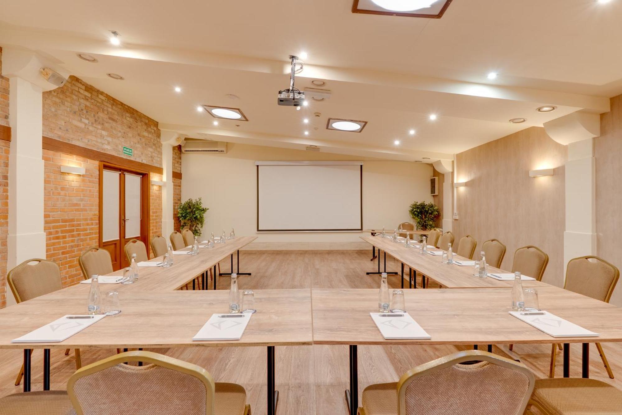 Hotel Diament Vacanza Katowice - Siemianowice Siemianowice Śląskie 外观 照片