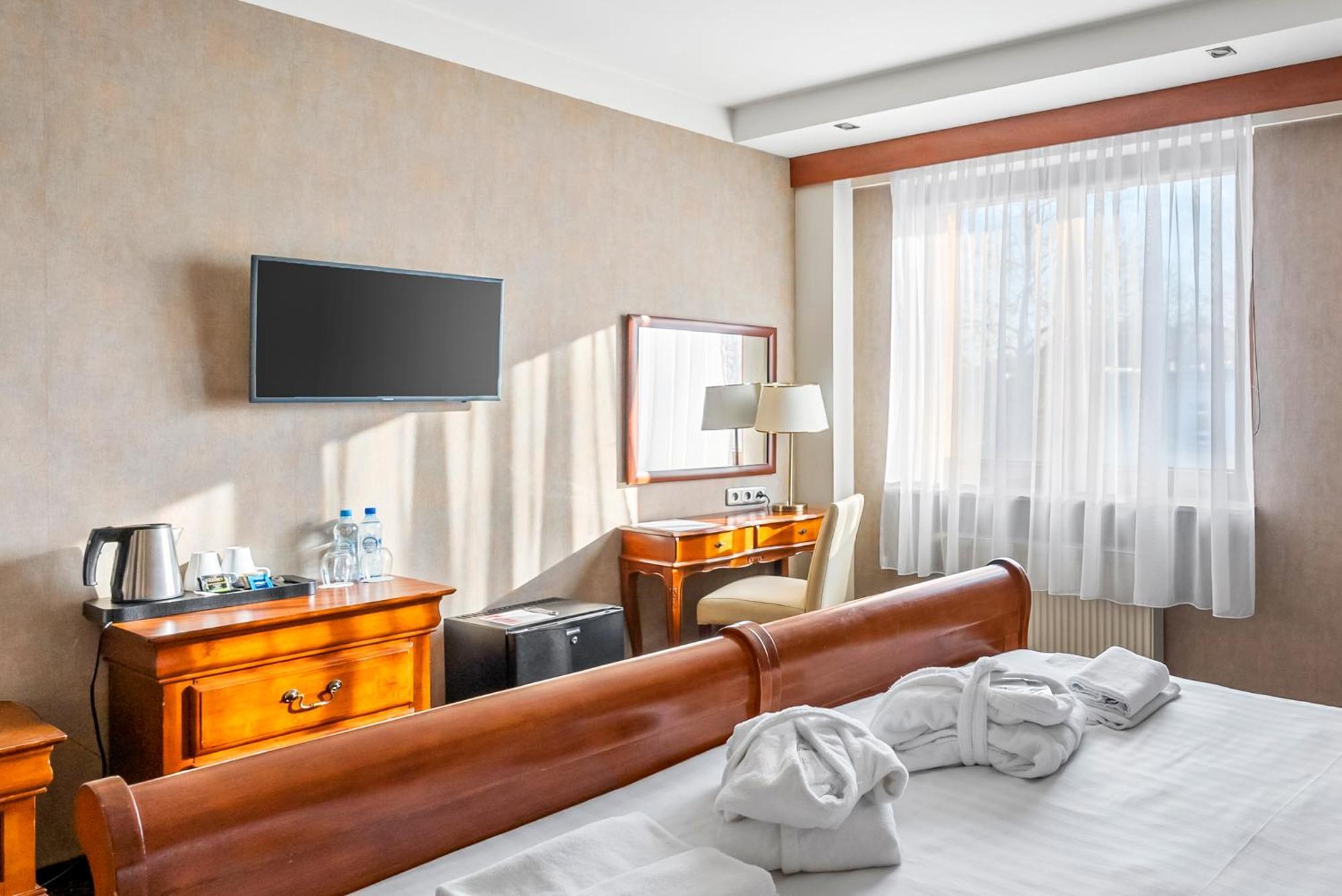 Hotel Diament Vacanza Katowice - Siemianowice Siemianowice Śląskie 外观 照片